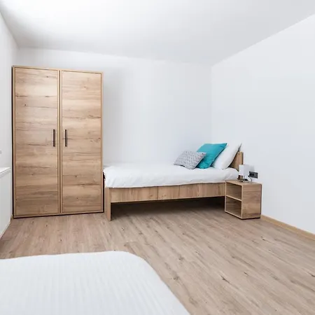 Apartmaji Mise شقة