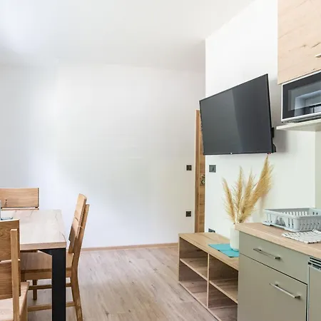 شقة Apartmaji Mise